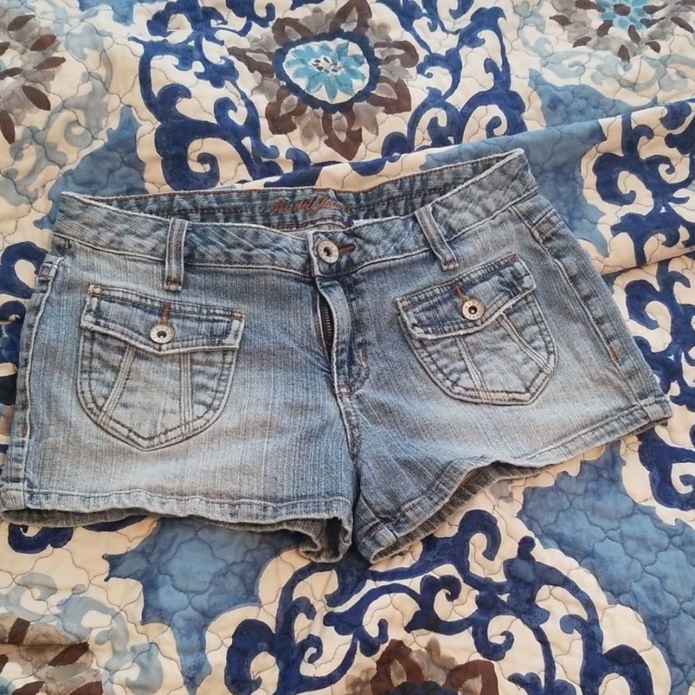 Mudd Jean shorts size 7